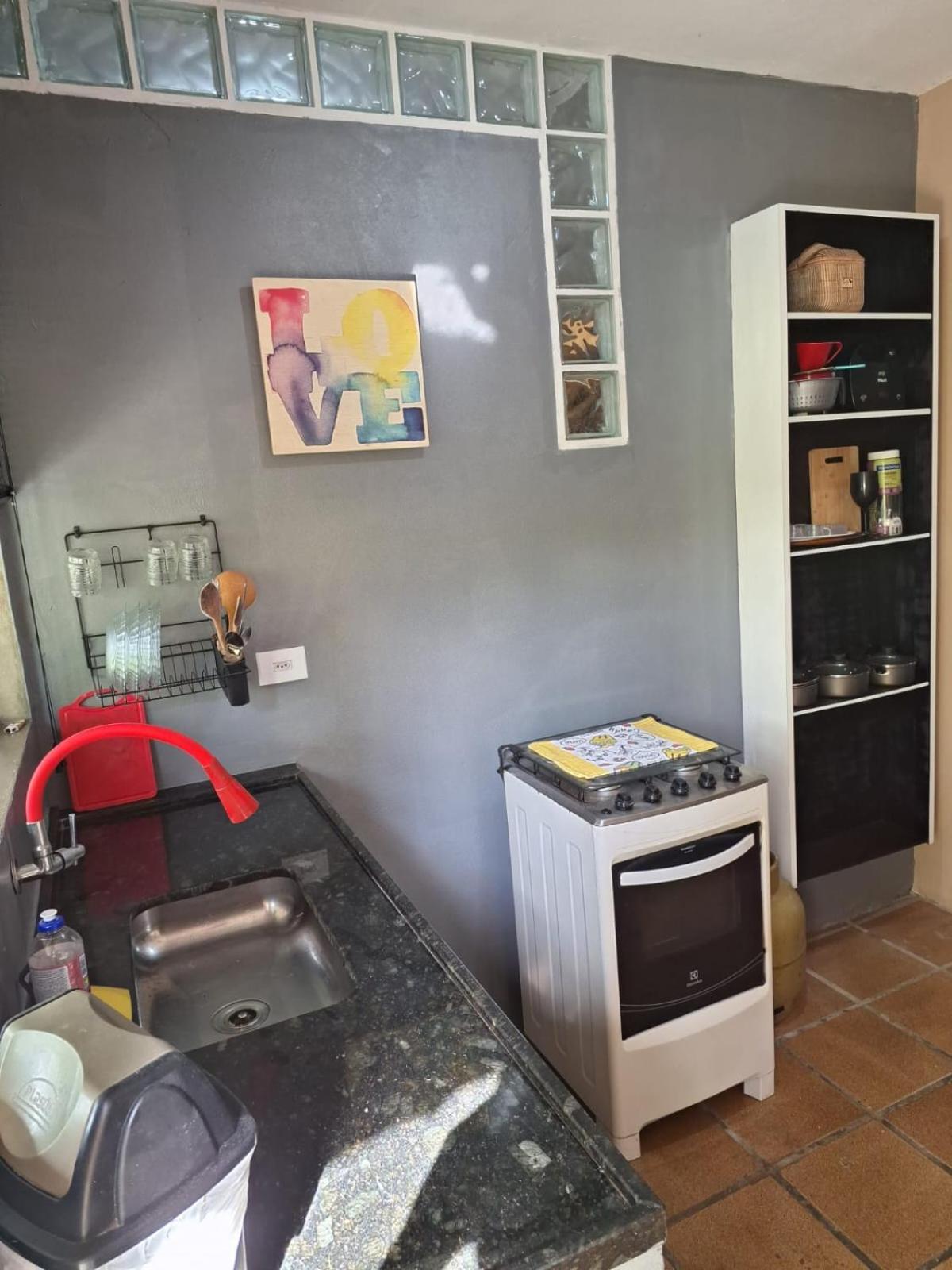 Pousada Chapéu de Sol, 400 metros da Praia, no centro, com estacionamento Ilha Comprida Exterior foto
